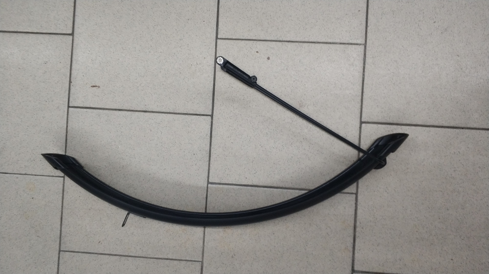 Bild 1 von Austausch- / Ersatz  Gepäckträger - ist von einem Trekkingrad Raleigh Rushhour 4.0 demontiert  / (Variante) Breite 10cm inkl. Schutzbleche v/h  (Lagerspuren möglich)