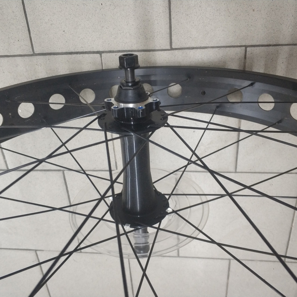 Bild 1 von Fatbike Laufrad Hinterrad Felge 80mm gelocht 26
